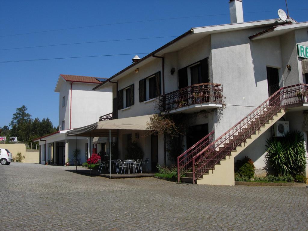 Hotel Senhor Dos Perdoes Alojamento Local Ribeirão Exterior foto